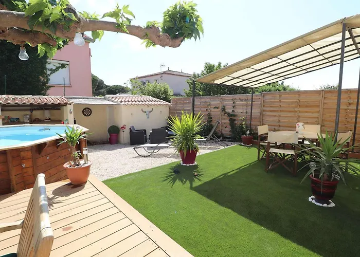 Beau 3 Pièces Climatisé, Piscine Privée, Parking Au Grau-du-roi - Fr-1-307-215 Le Grau-du-Roi