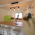 Apartment Beau 3 Pieces Climatise, Piscine Privee, Parking Au Grau-du-roi - Fr-1-307-215 *